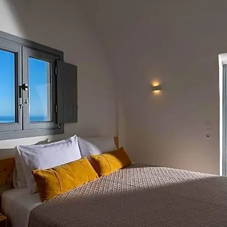 The Vine ホテル Santorini Island